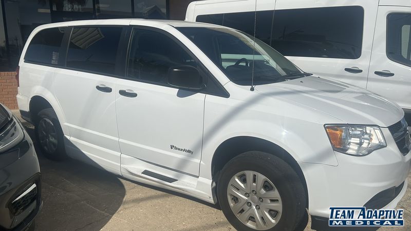 Dodge Grand Caravan Image